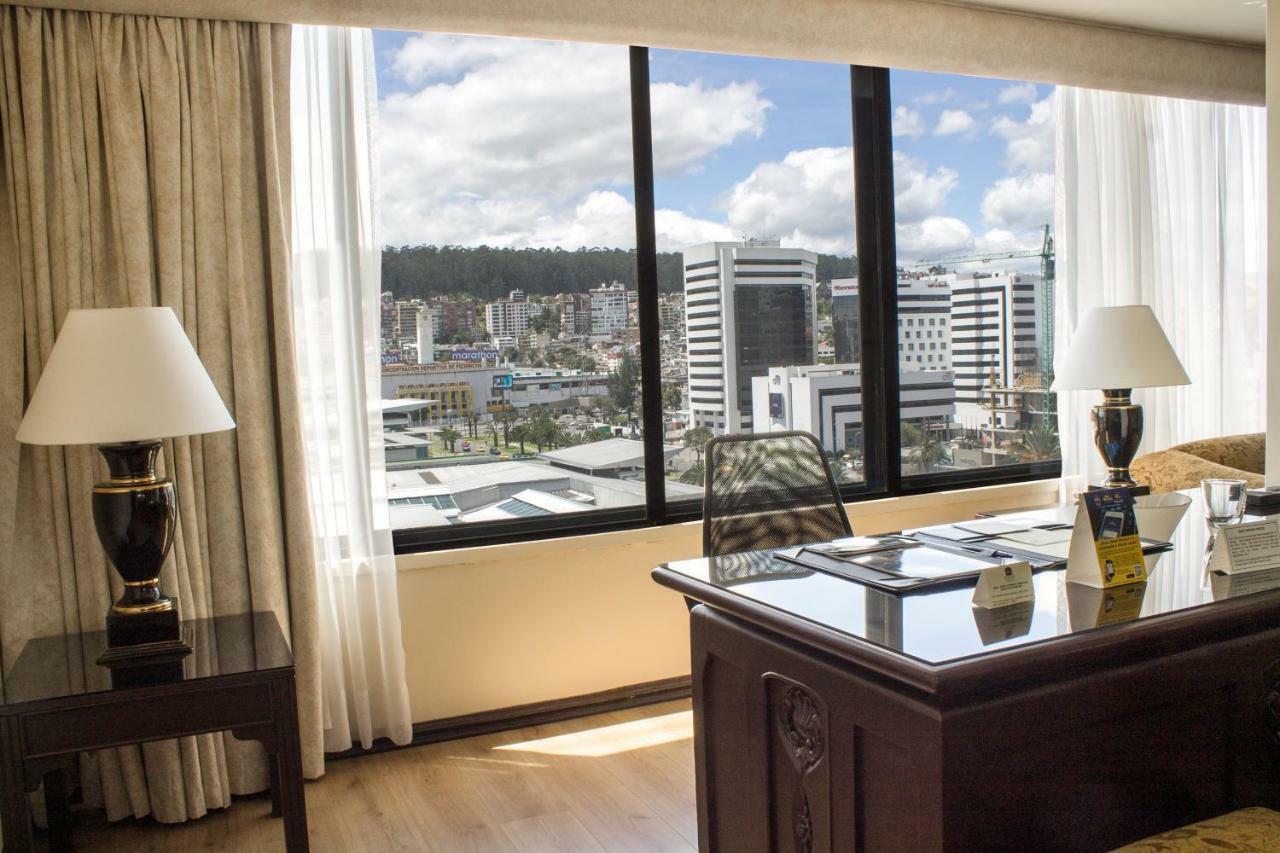 Best Western Cplaza Hotel Quito Esterno foto